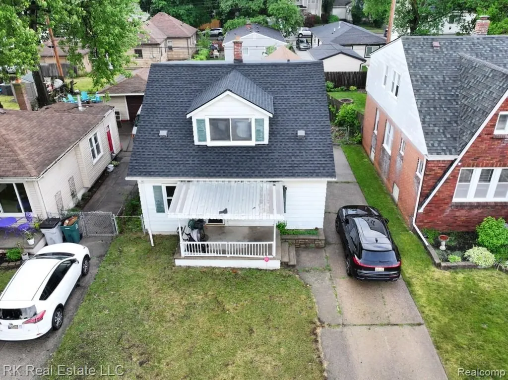 1125 E Hayes Avenue Hazel Park City MI 48030
