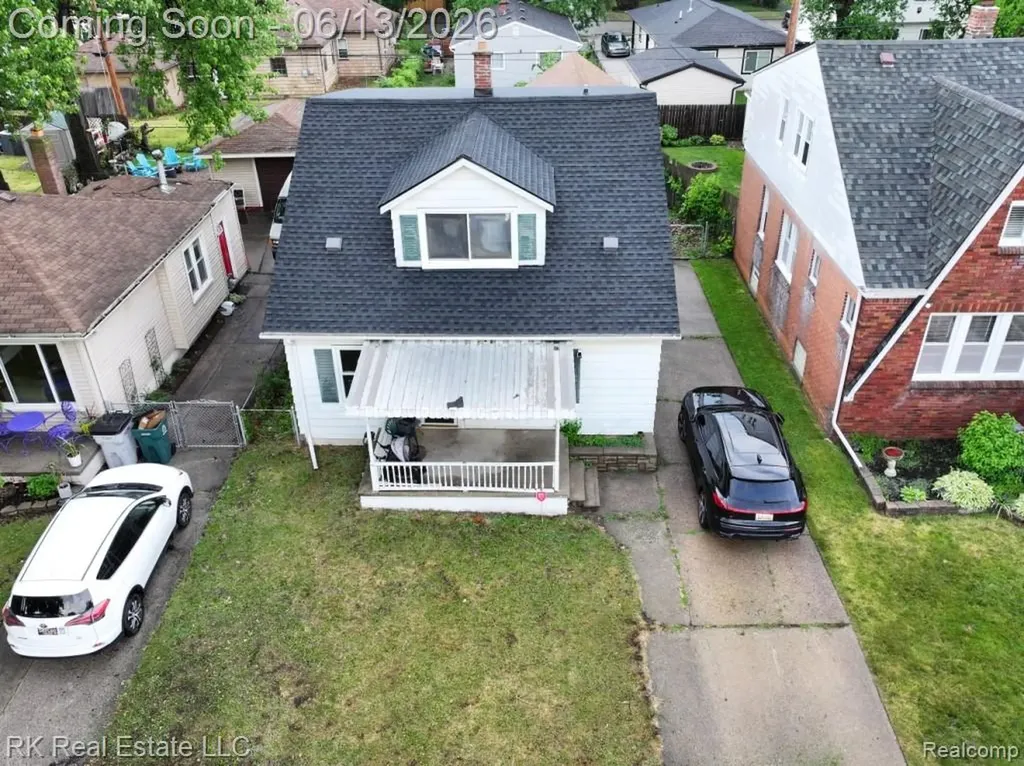 1125 E Hayes Avenue Hazel Park City MI 48030