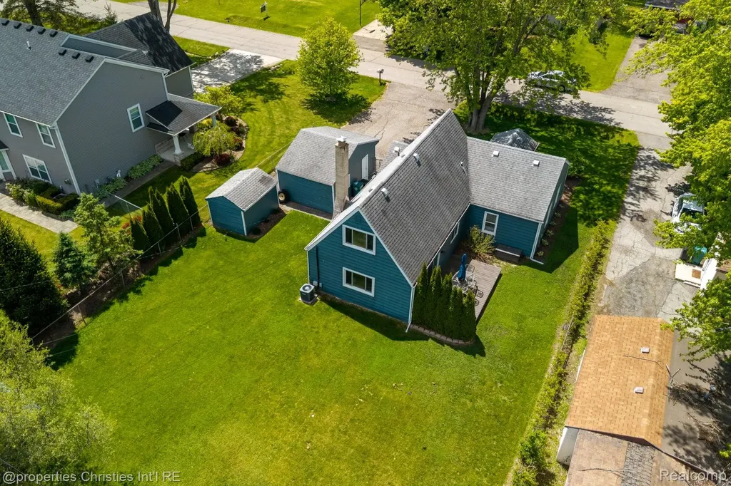 9034 Elmhurst Avenue Plymouth Charter Township MI 48170