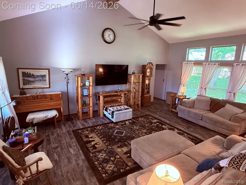 73949 Georgian Court Armada Village MI 48005