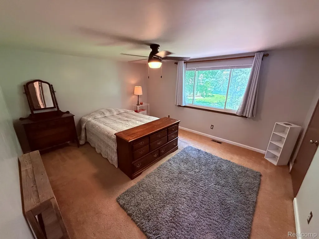 73949 Georgian Court Armada Village MI 48005