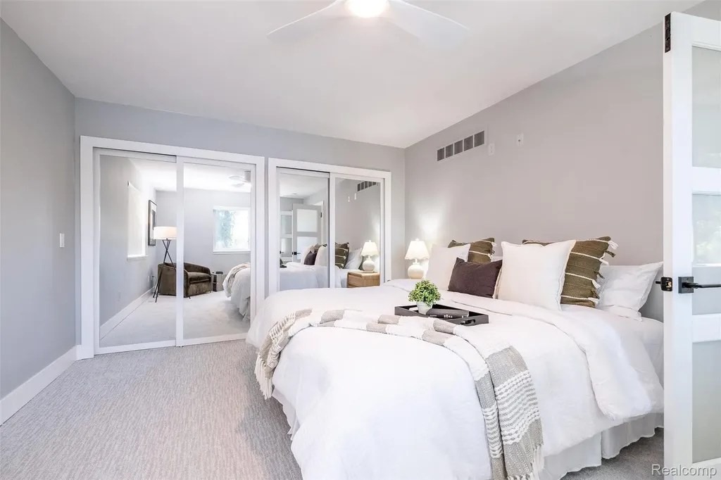 524 Fernhurst Court Orion Charter Township MI 48362