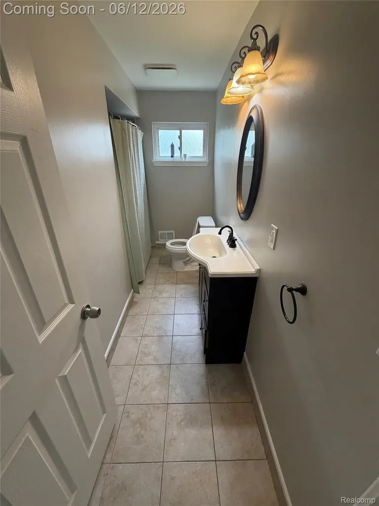 21736 Timberidge Street St. Clair Shores City MI 48082