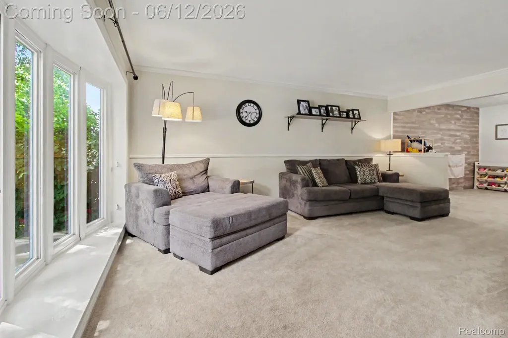 7235 Irongate Road Canton Charter Township MI 48187