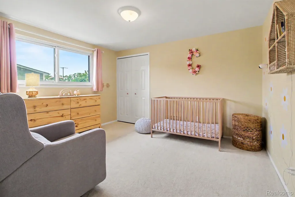 7235 Irongate Road Canton Charter Township MI 48187