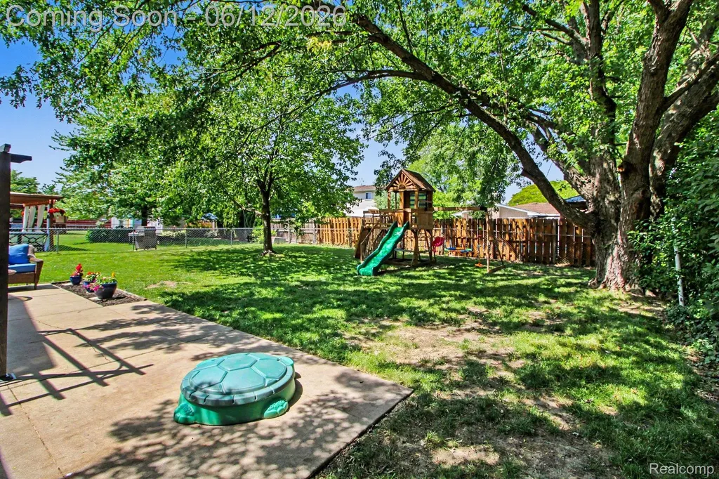 7235 Irongate Road Canton Charter Township MI 48187