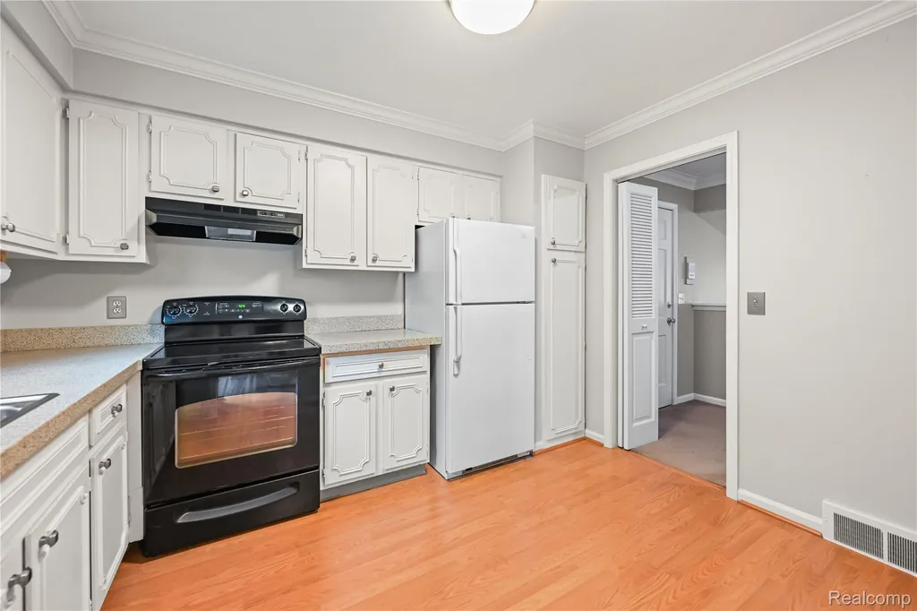1250 Trailwood Path Bloomfield Hills City MI 48301