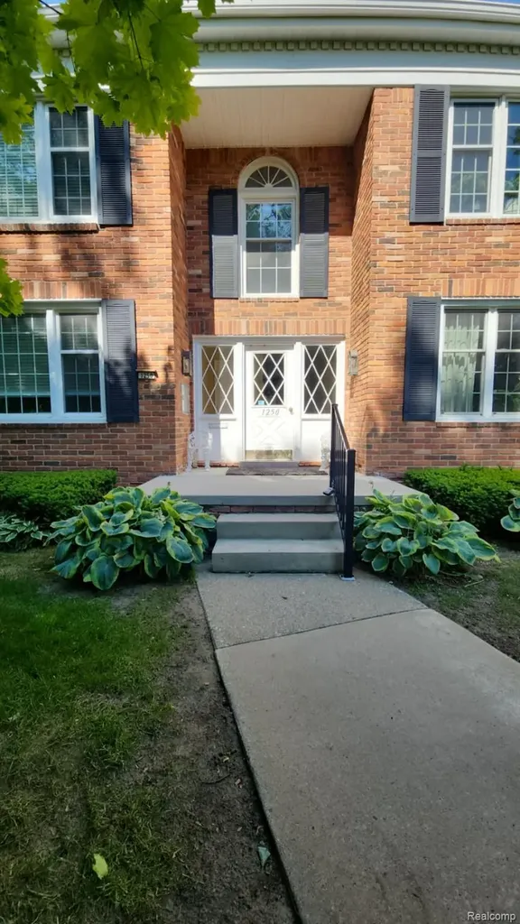 1250 Trailwood Path Bloomfield Hills City MI 48301