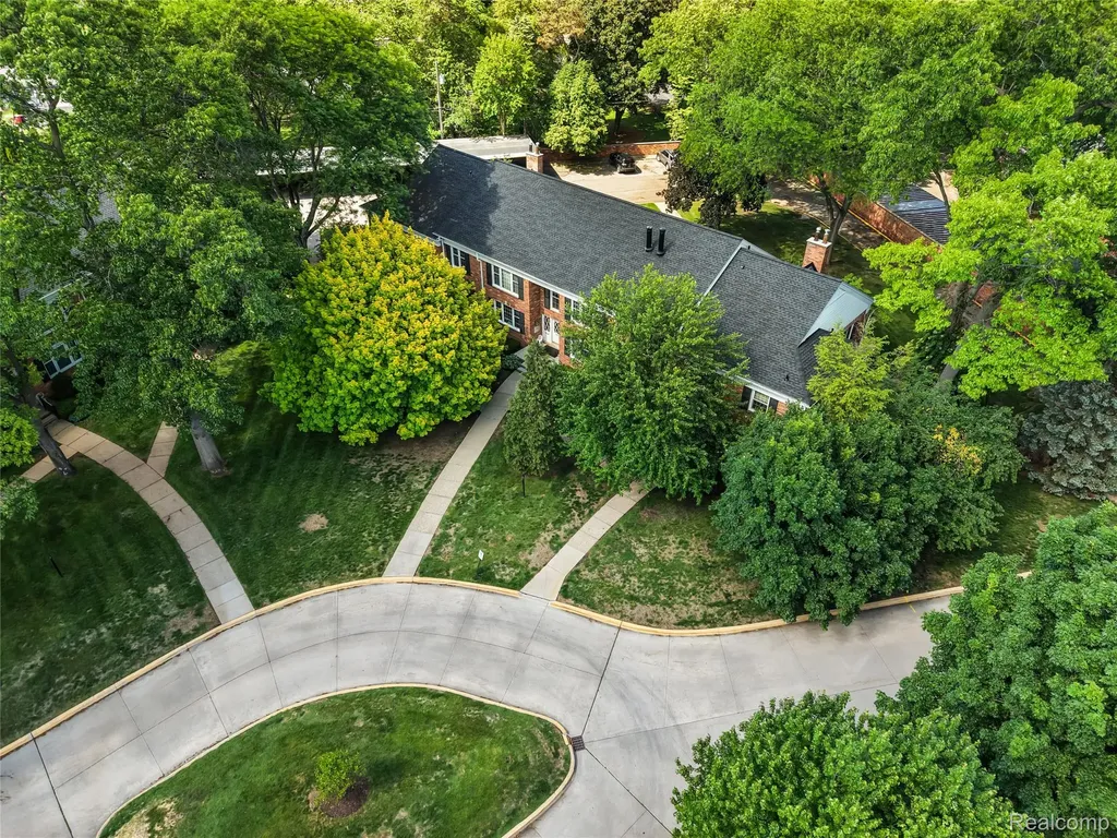 1250 Trailwood Path Bloomfield Hills City MI 48301
