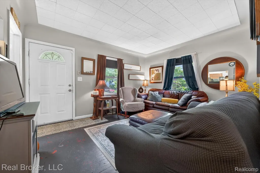 20115 Pelkey Street Detroit City MI 48205