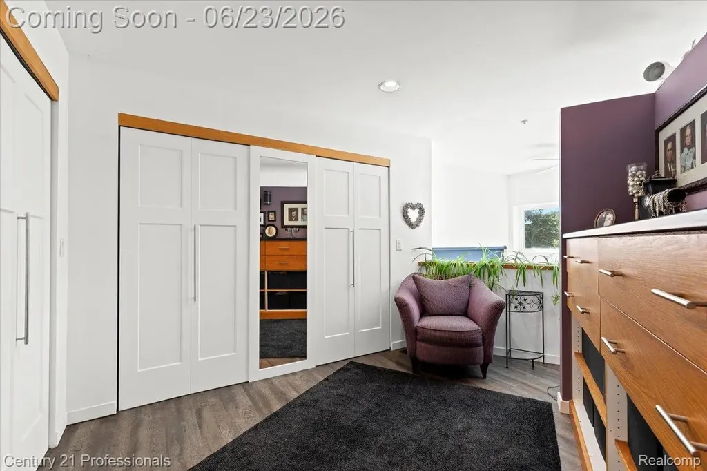 5255 Oak Hill Trail N Commerce Charter Township MI 48382