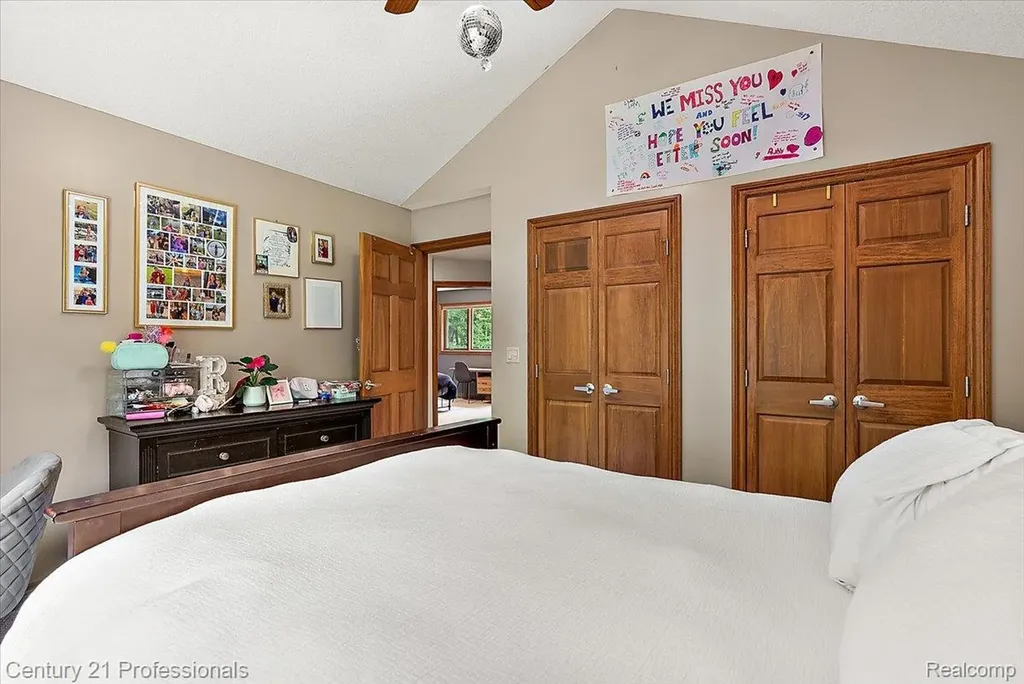 9867 Rainbow Ridge Drive Prairie Ronde Township MI 49087