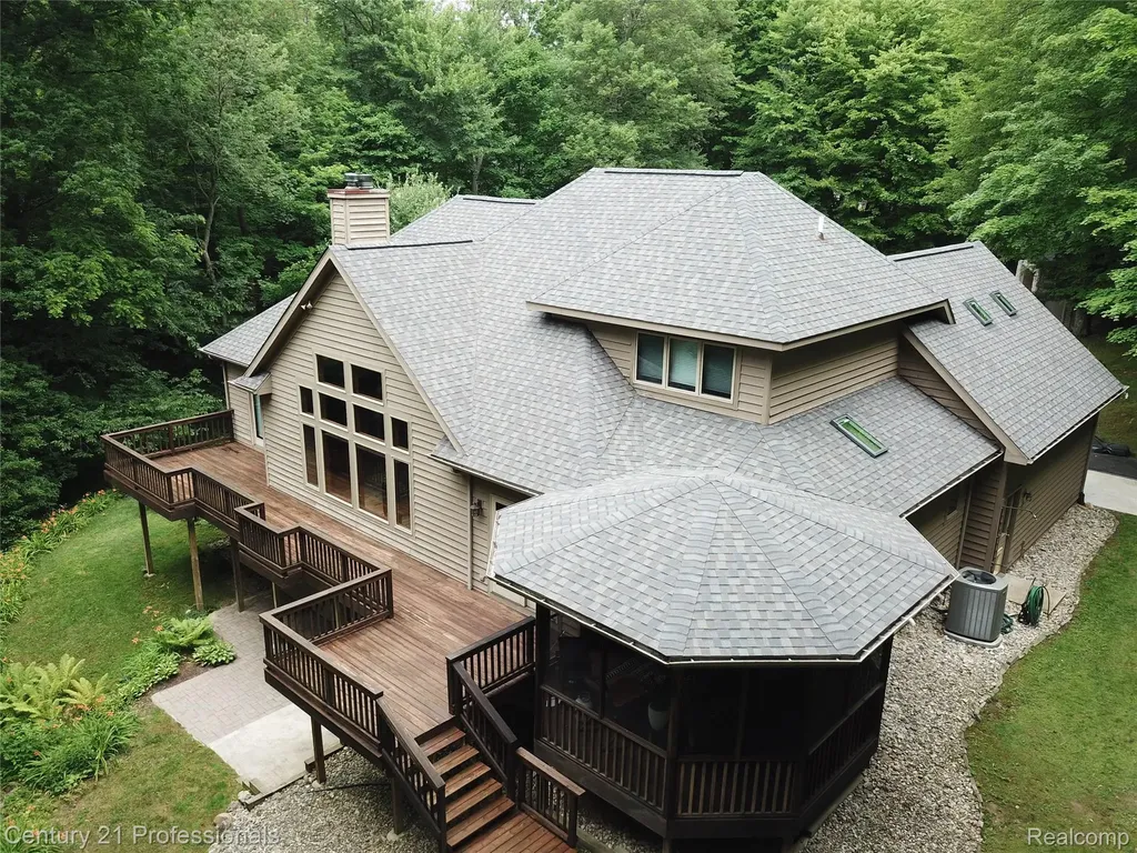 9867 Rainbow Ridge Drive Prairie Ronde Township MI 49087