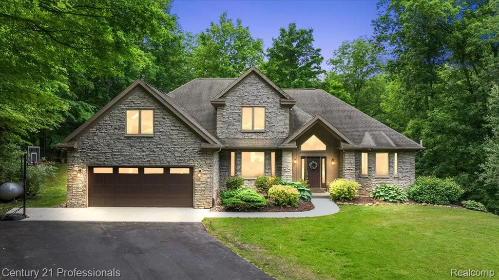 9867 Rainbow Ridge Drive Prairie Ronde Township MI 49087