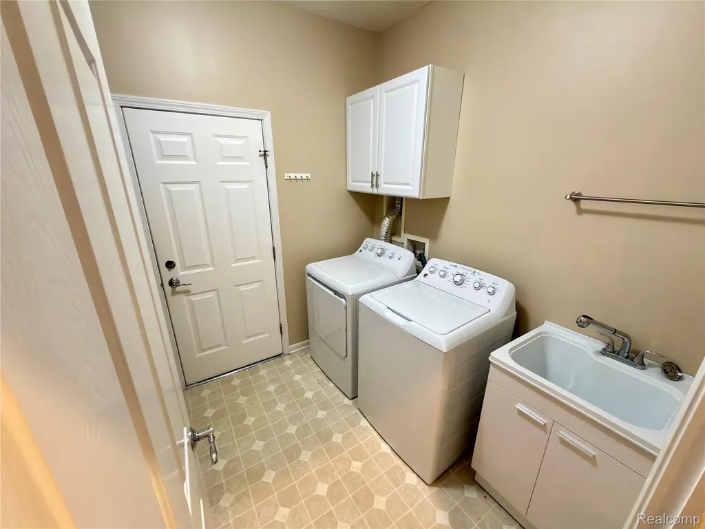 24600 Grand Traverse Avenue Brownstown Charter Township MI 48134