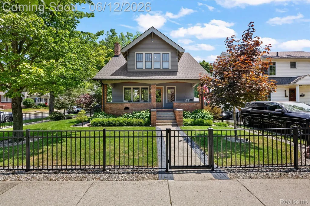 728 N Washington Avenue Royal Oak City MI 48067