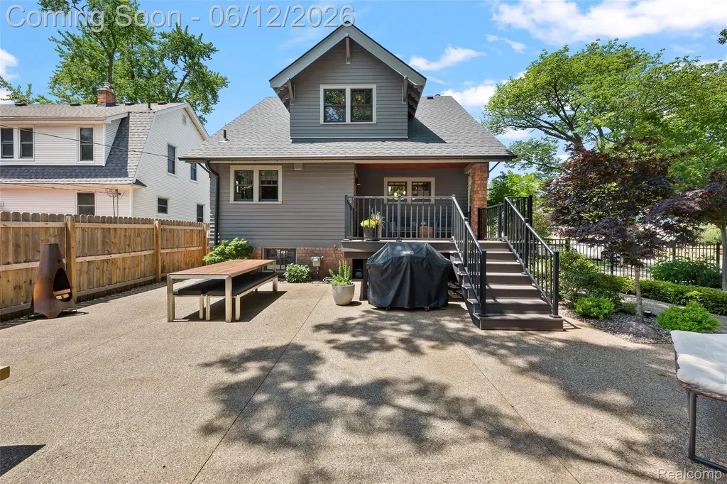 728 N Washington Avenue Royal Oak City MI 48067