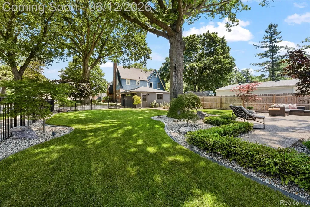 728 N Washington Avenue Royal Oak City MI 48067