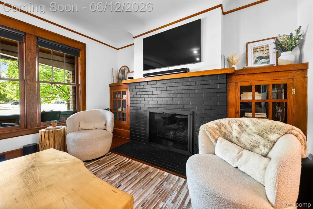 728 N Washington Avenue Royal Oak City MI 48067