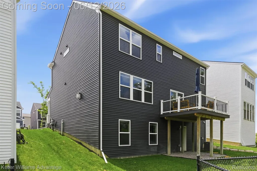 6134 Fieldstone Circle South Lyon City MI 48178
