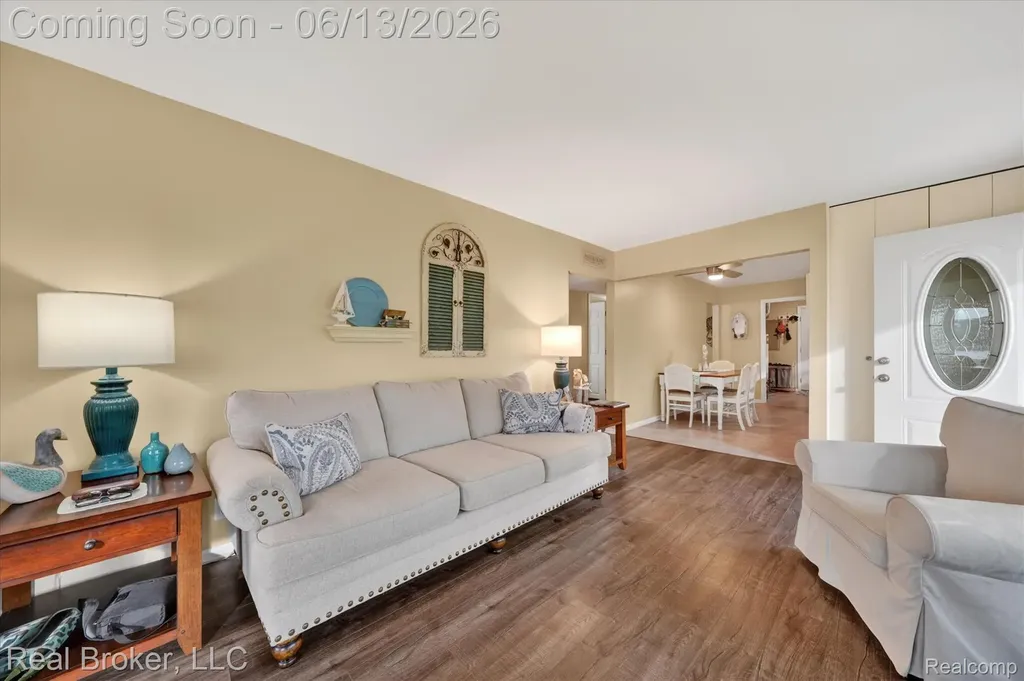 125 Maple Avenue Clay Township MI 48028