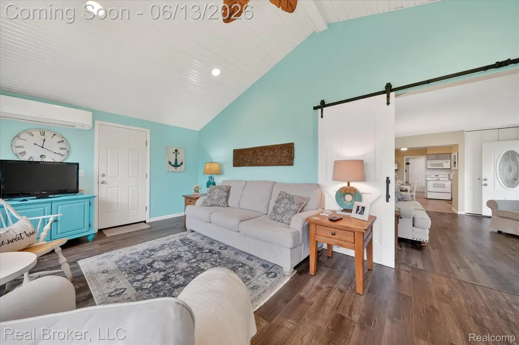 125 Maple Avenue Clay Township MI 48028