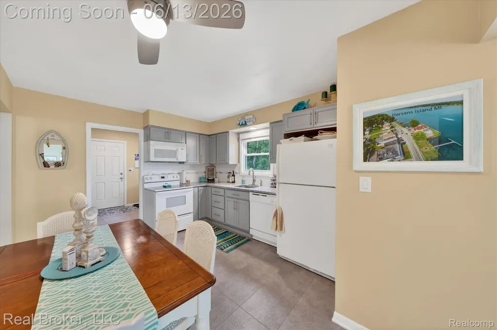 125 Maple Avenue Clay Township MI 48028