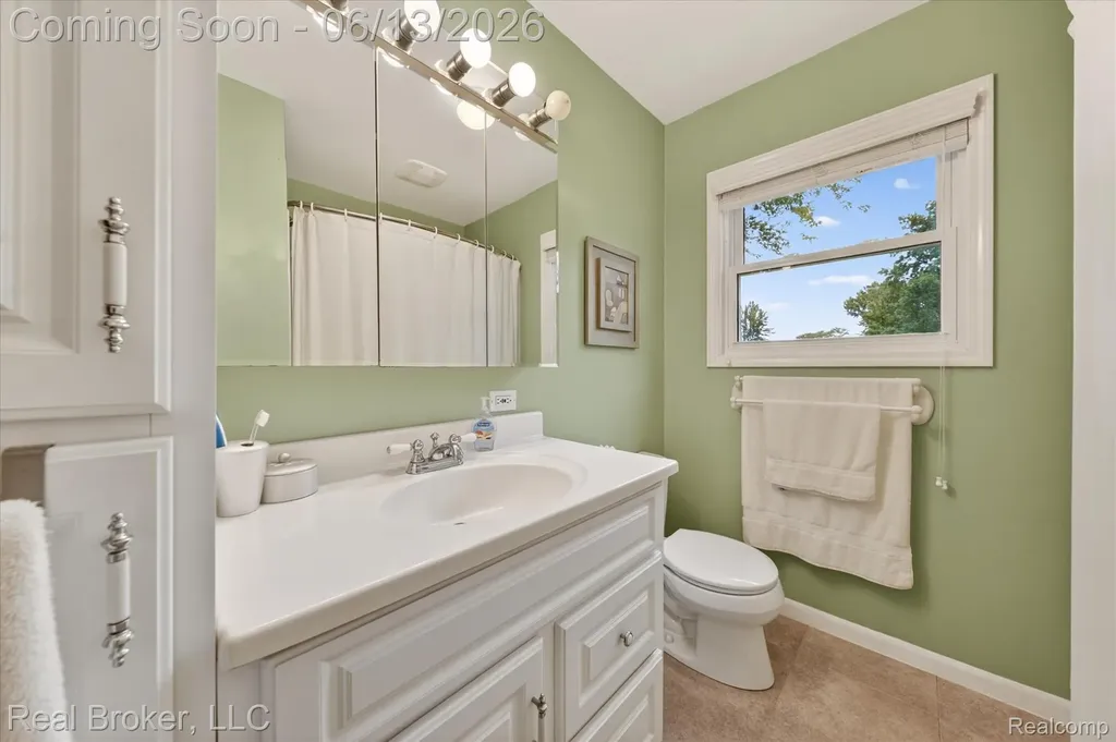 125 Maple Avenue Clay Township MI 48028