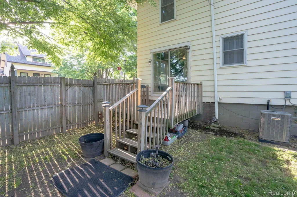 515 Jay Street St. Clair City MI 48079