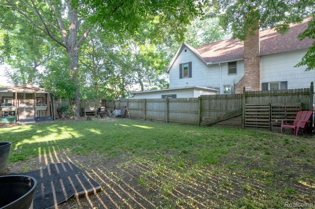 515 Jay Street St. Clair City MI 48079