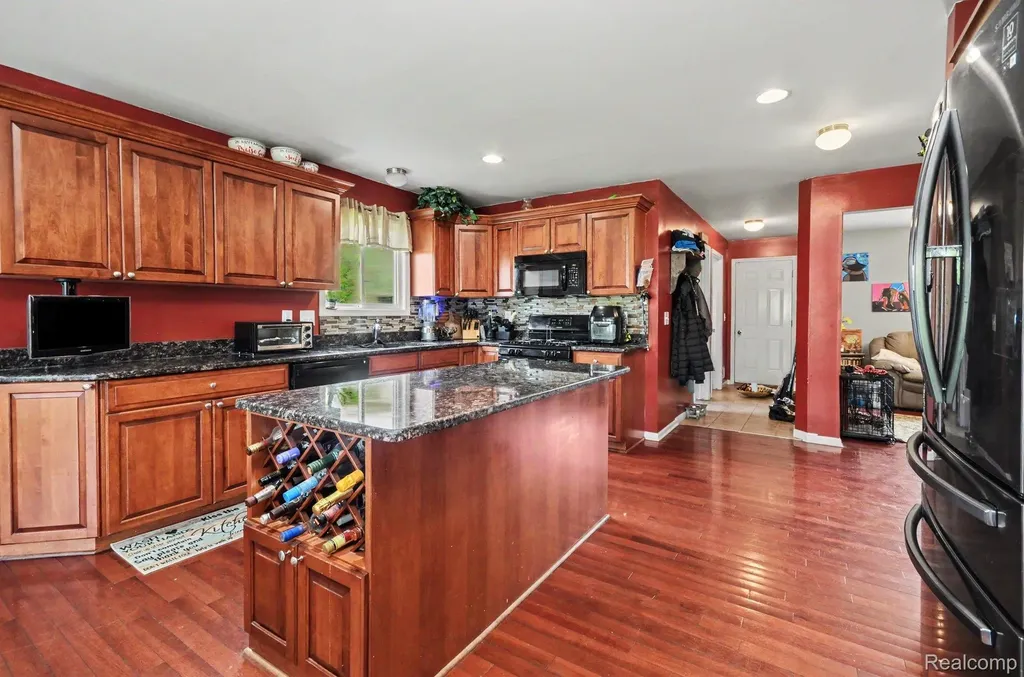 26820 Alderman Court Harrison Charter Township MI 48045