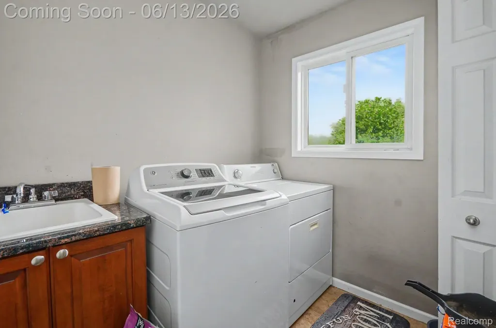26820 Alderman Court Harrison Charter Township MI 48045