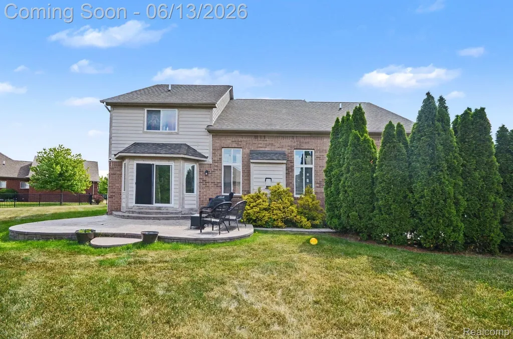 26820 Alderman Court Harrison Charter Township MI 48045