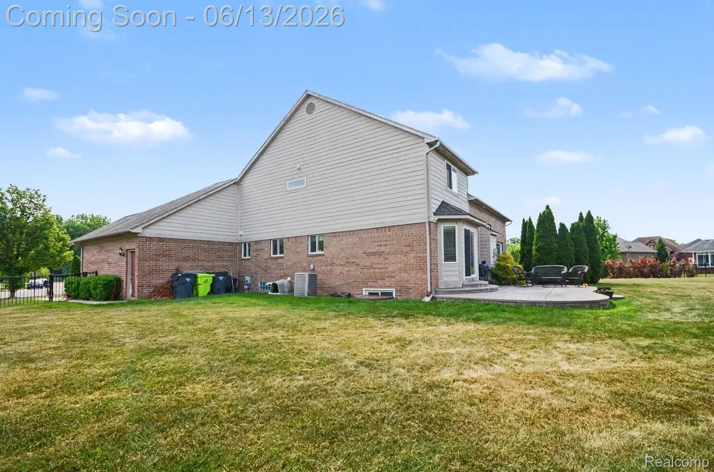 26820 Alderman Court Harrison Charter Township MI 48045