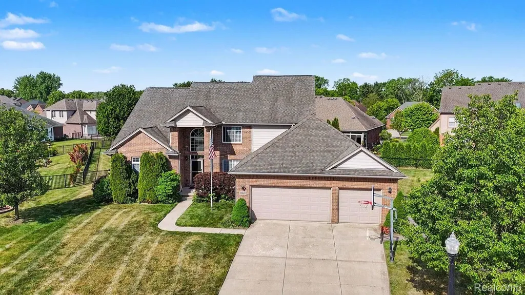 26820 Alderman Court Harrison Charter Township MI 48045