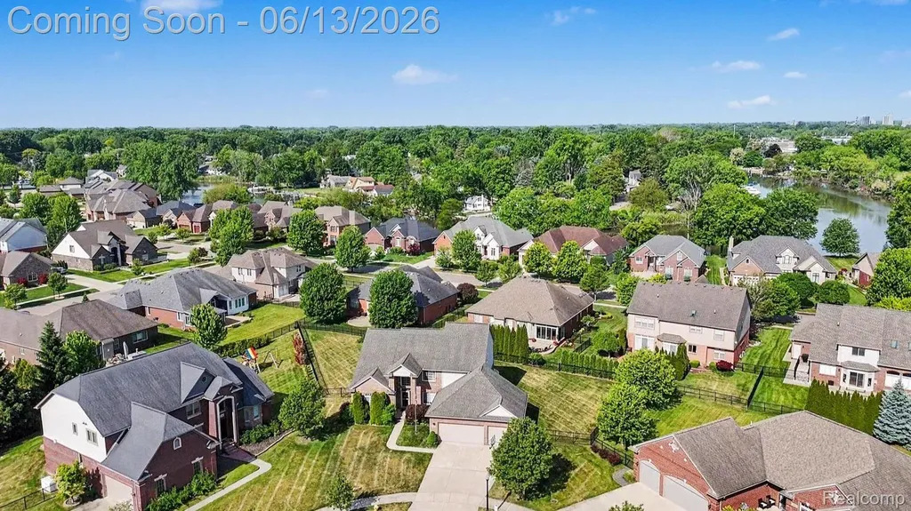 26820 Alderman Court Harrison Charter Township MI 48045