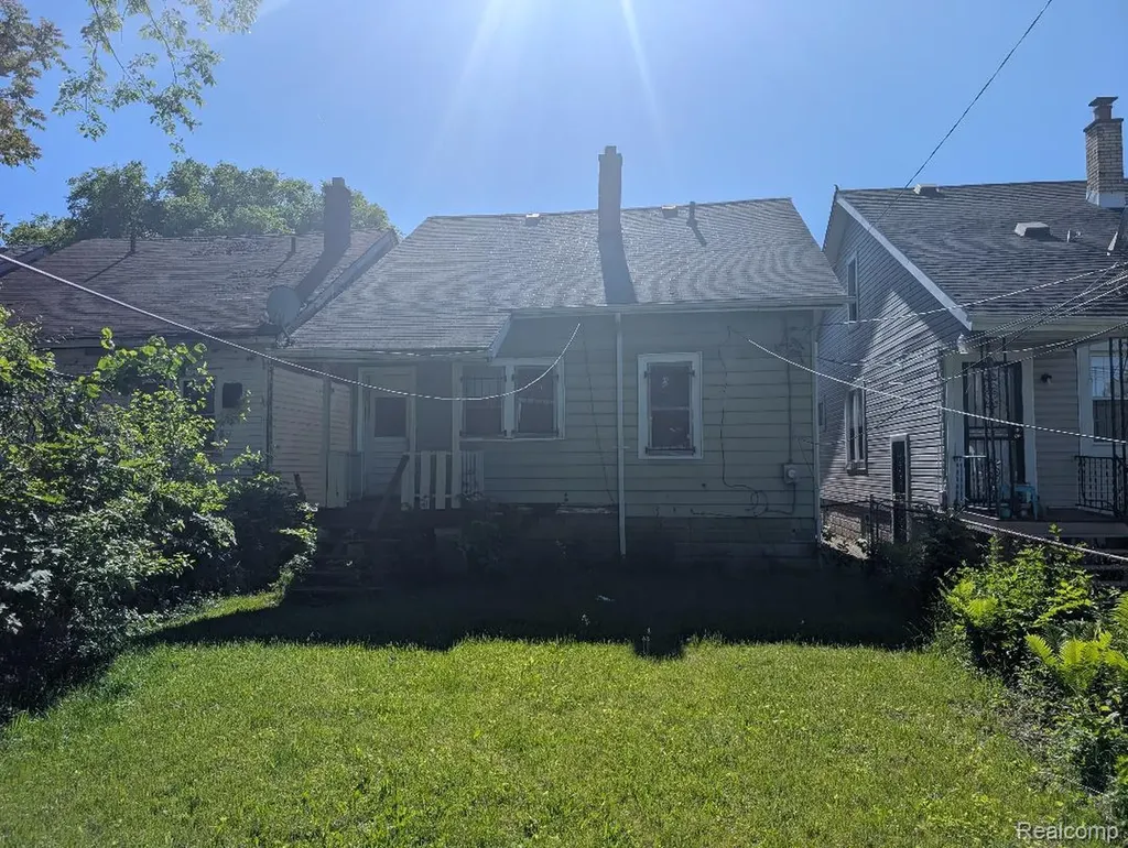17918 Fleming Street Detroit City MI 48212