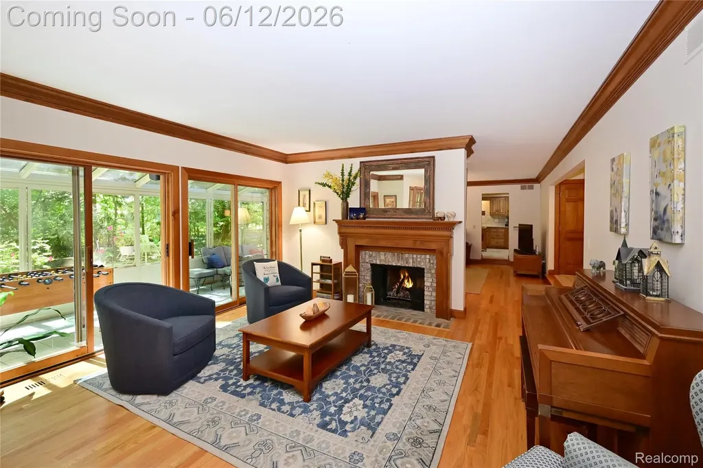 5684 Sussex Court Troy City MI 48098
