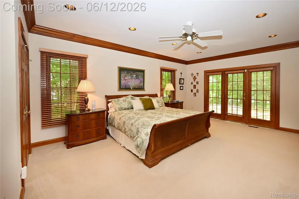 5684 Sussex Court Troy City MI 48098