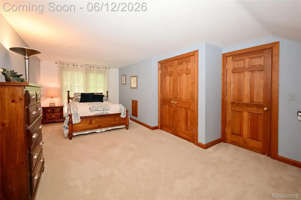 5684 Sussex Court Troy City MI 48098