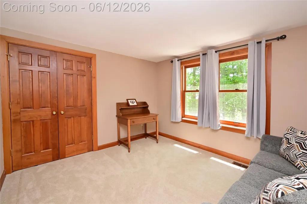 5684 Sussex Court Troy City MI 48098
