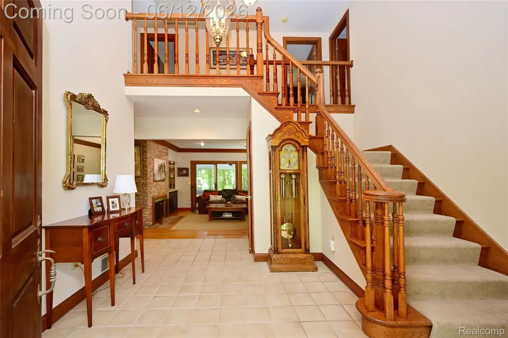 5684 Sussex Court Troy City MI 48098