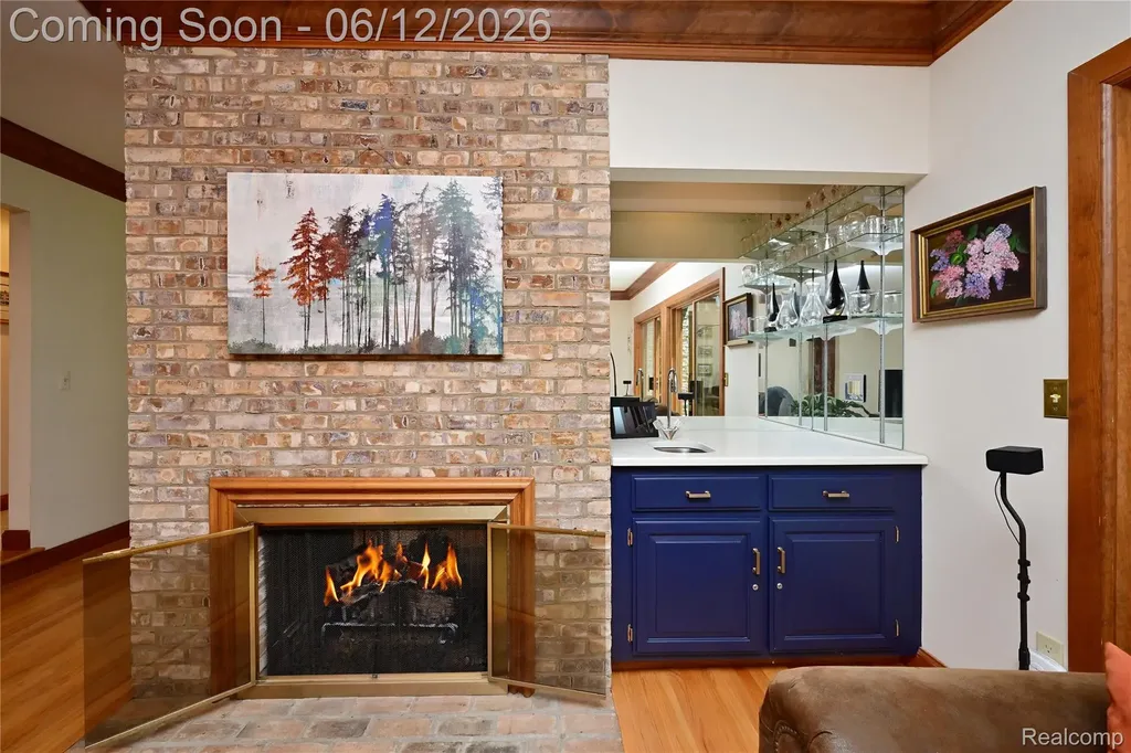 5684 Sussex Court Troy City MI 48098