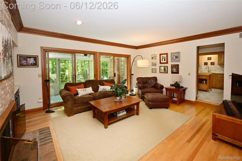 5684 Sussex Court Troy City MI 48098