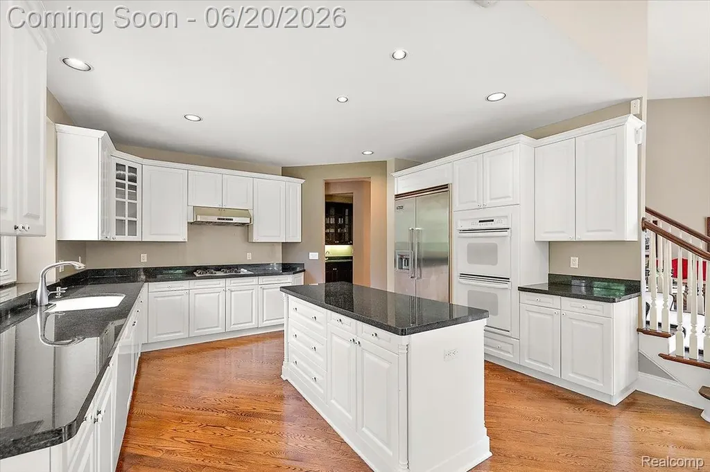 5022 Lone Pine Lane Bloomfield Hills City MI 48302