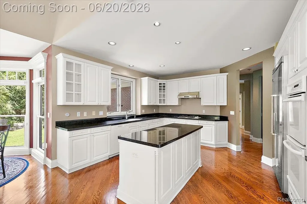 5022 Lone Pine Lane Bloomfield Hills City MI 48302