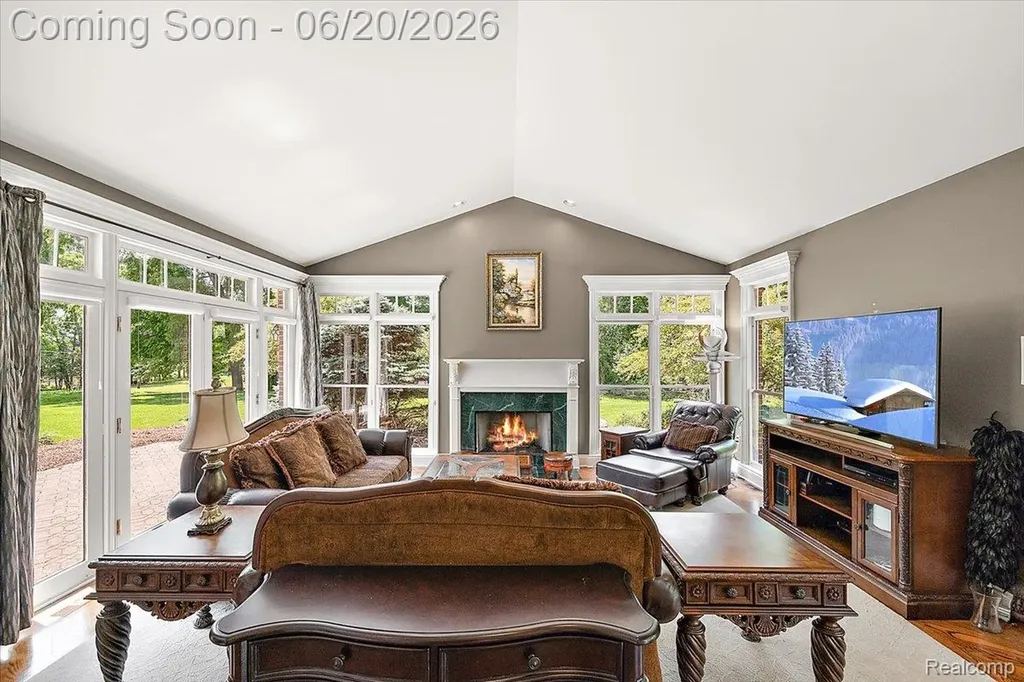 5022 Lone Pine Lane Bloomfield Hills City MI 48302