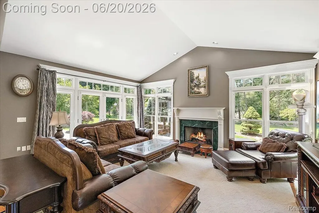 5022 Lone Pine Lane Bloomfield Hills City MI 48302