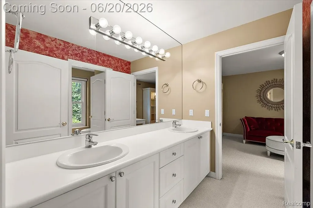 5022 Lone Pine Lane Bloomfield Hills City MI 48302