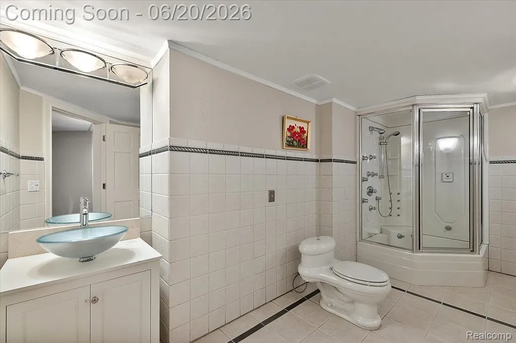 5022 Lone Pine Lane Bloomfield Hills City MI 48302